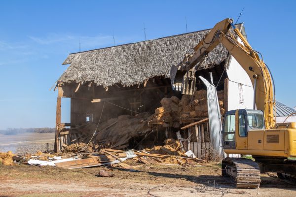 Barn Demolition in Nampa